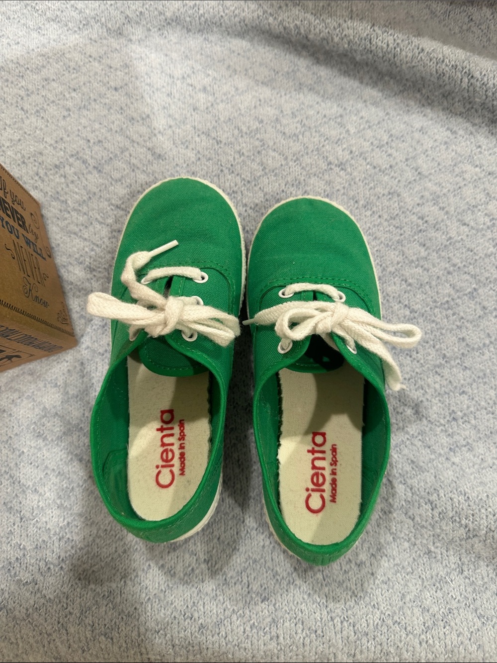 Cienta Green Canvas Kids Lace-Up Sneakers